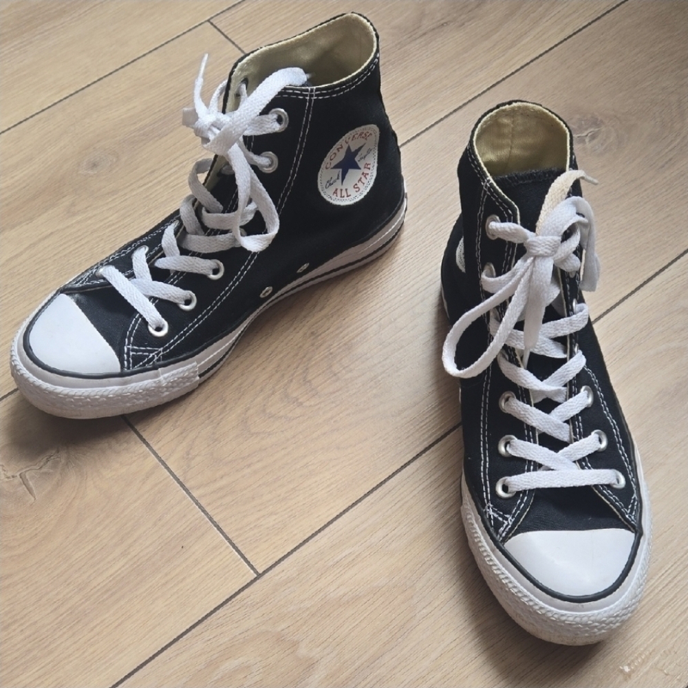 Converse CTAS High Top Black Canvas Sneakers Sz W7 M5